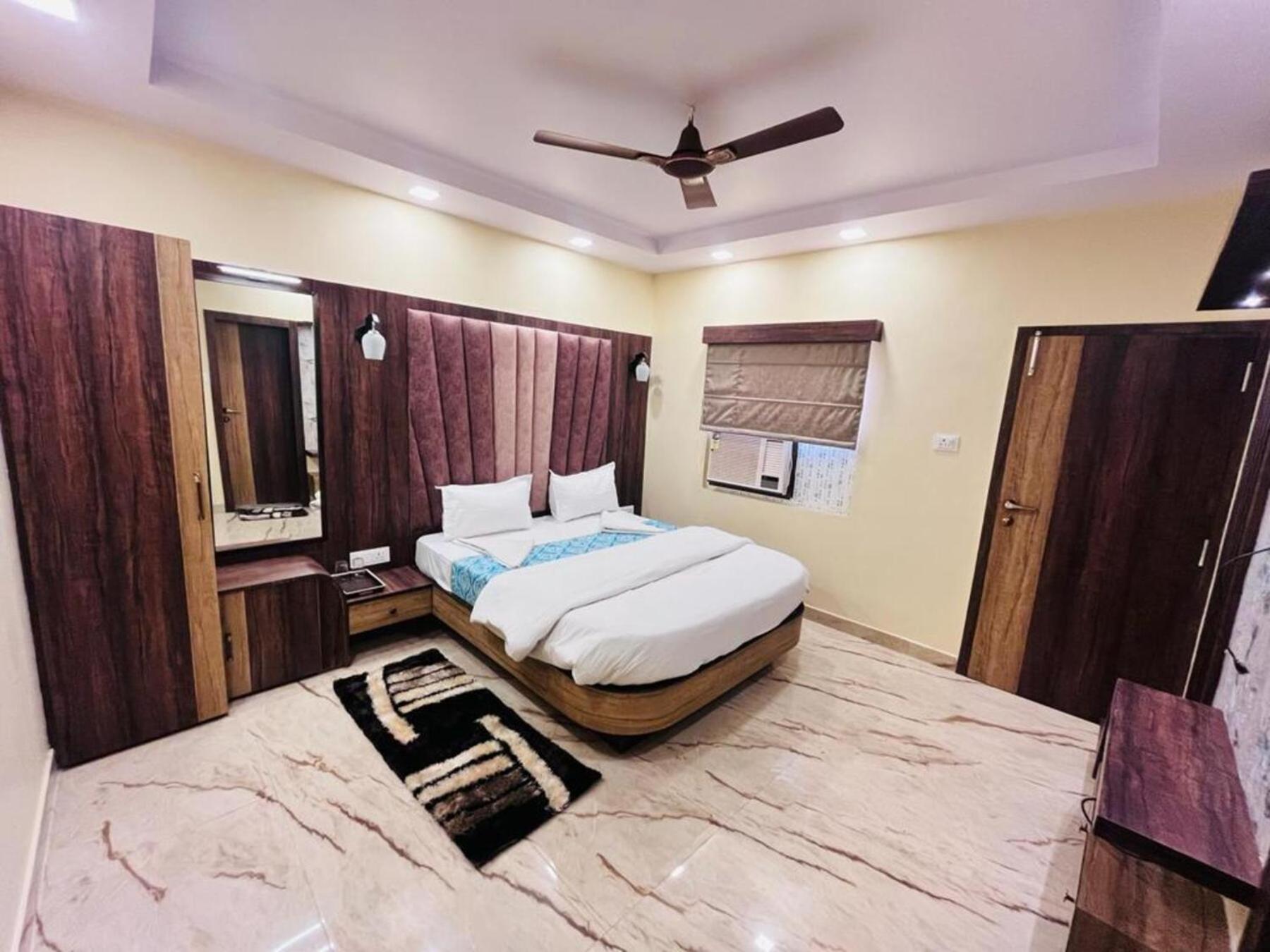 Ks Paying Guest House Varanasi Esterno foto