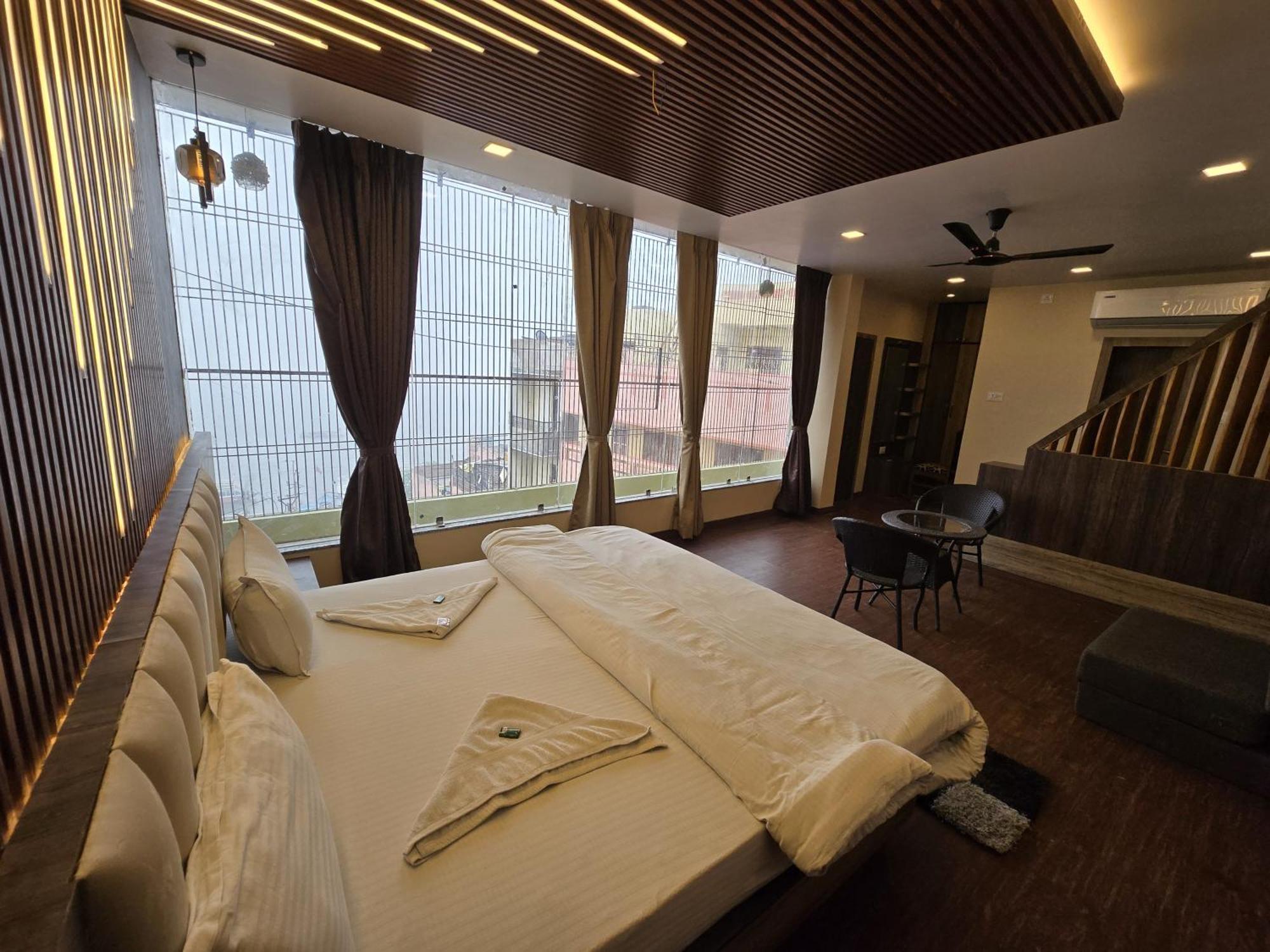 Ks Paying Guest House Varanasi Esterno foto