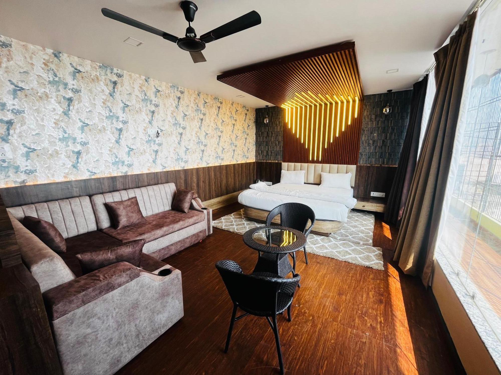 Ks Paying Guest House Varanasi Esterno foto