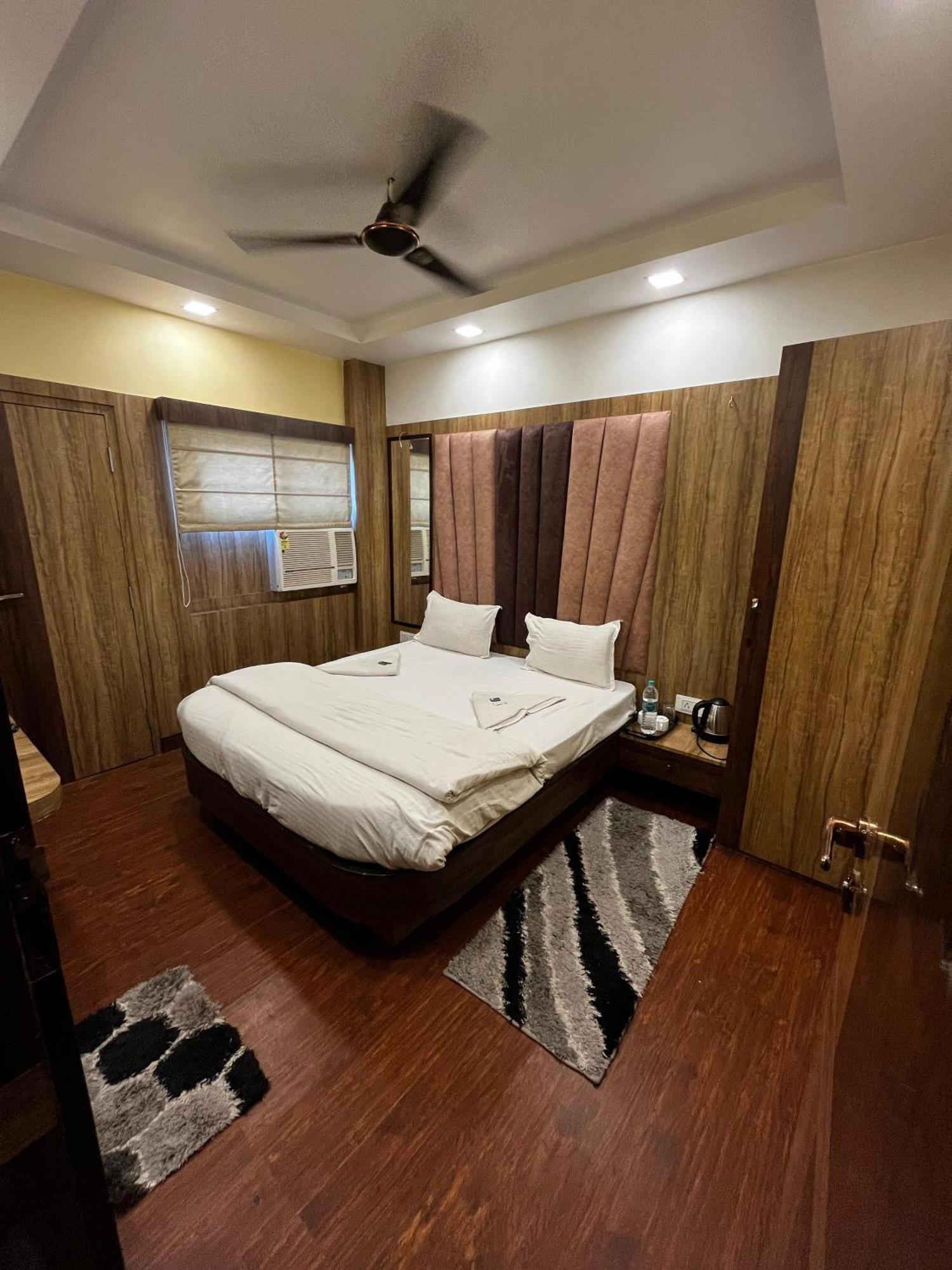 Ks Paying Guest House Varanasi Esterno foto